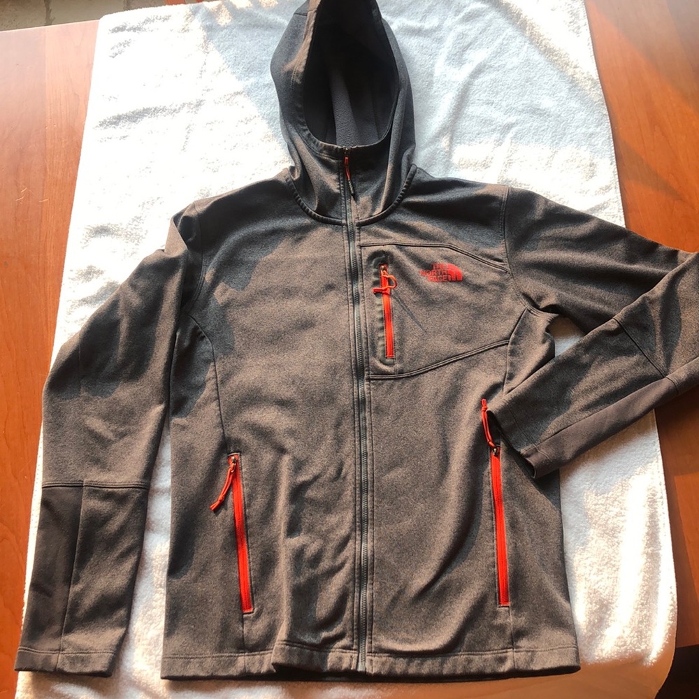 North Face Mens gray lightweight jacket sz small